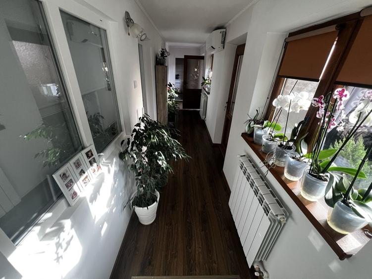 Casă cu 4 camere în Central