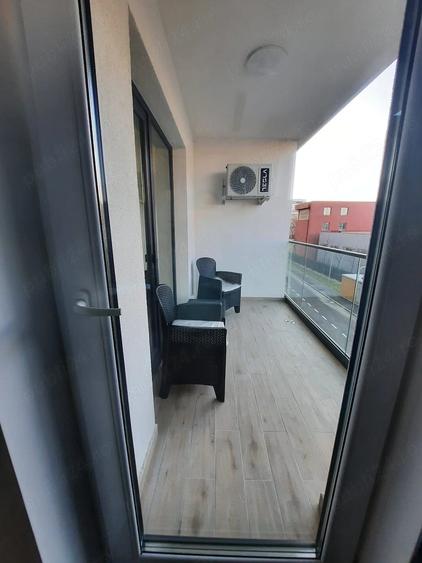 Apartament cu 2 camere semidecomandat în 13 Septembrie