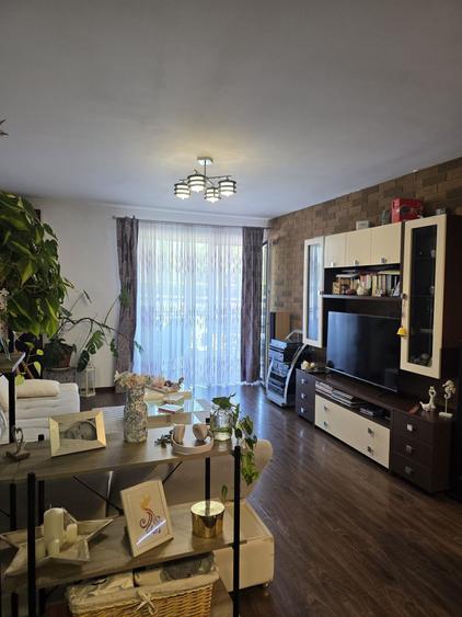 Apartament cu 2 camere semidecomandat în Bună Ziua