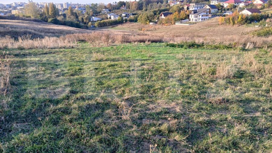 Teren Construcții intravilan de 500 mp, în Sud