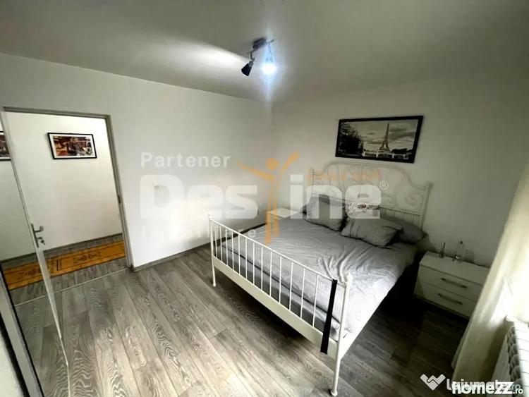 Casă cu 6 camere cu Teren 968 Mp în Păulești