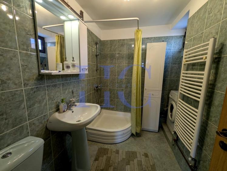 Apartament cu 3 camere decomandat, mobilat în Calea Dumbrăvii