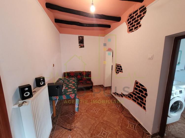 Casă individuală cu 5 camere cu Canalizare în Dâmbovița