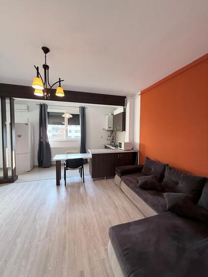 Apartament cu 2 camere semidecomandat în Militari