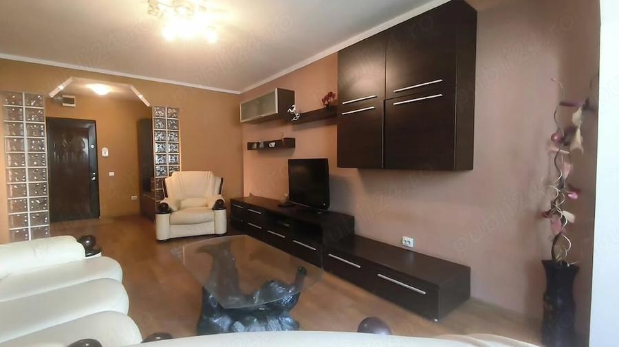 Apartament cu 2 camere decomandat în Gojdu