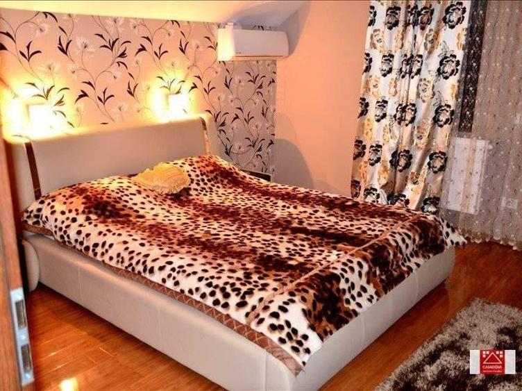 Casă individuală cu 7 camere cu Garaj în Șagu