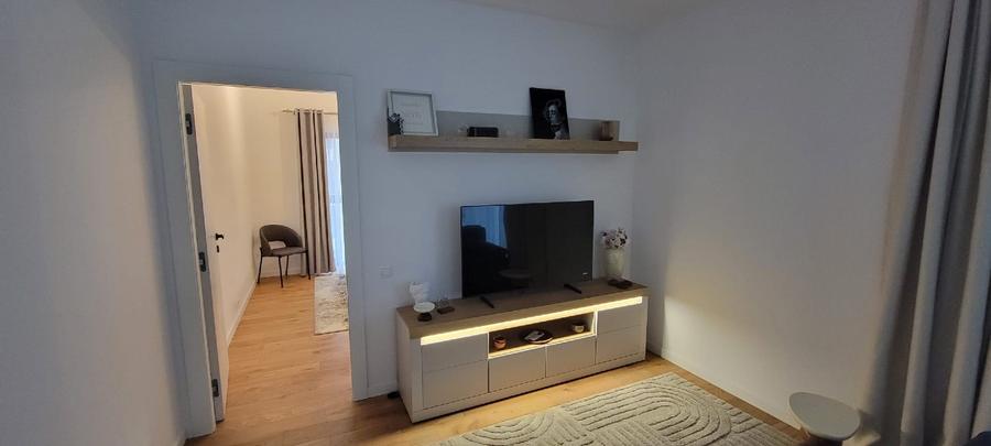 Apartament cu 2 camere semidecomandat, mobilat în Cotroceni