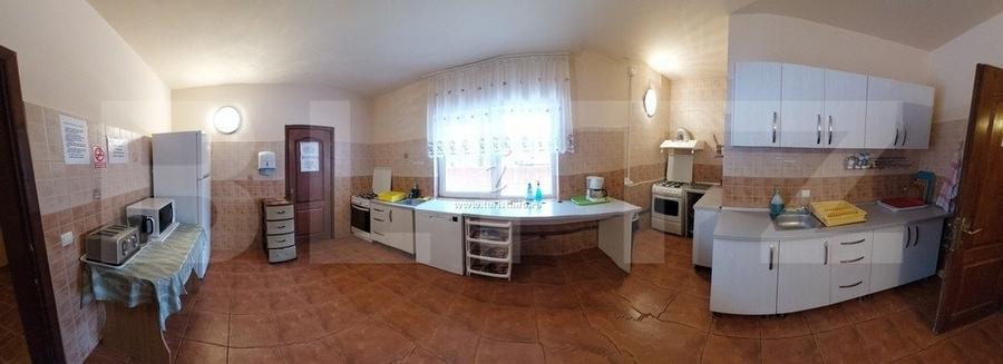 Hotel/Pensiune, de 445 mp, în Moieciu