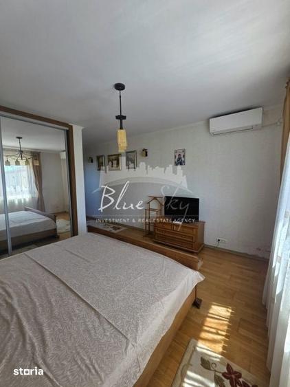 Casă cu 6 camere cu Teren 1642 Mp în Central