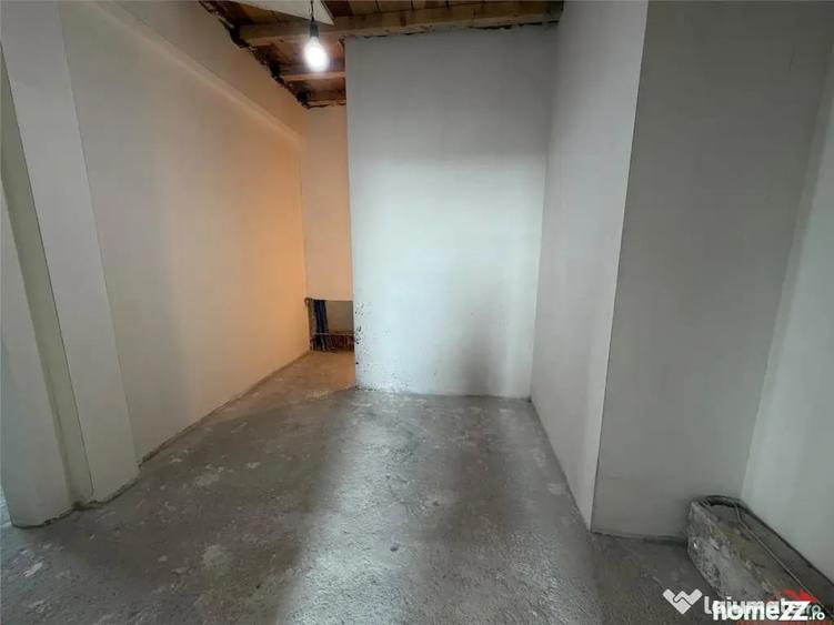 Casă cu 4 camere cu Teren 250 Mp în Vânători