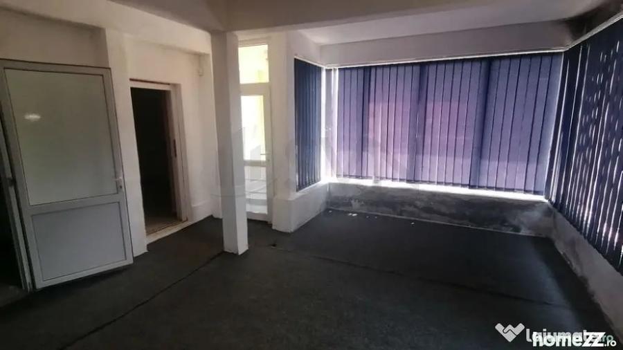 Casă cu 5 camere cu Teren 625 Mp în Tâncăbești