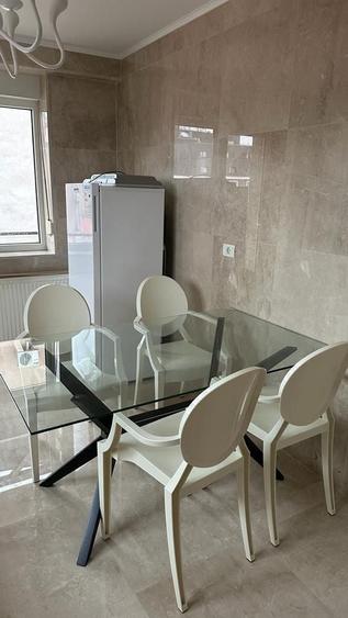 Apartament cu 3 camere decomandat, mobilat în Herăstrău