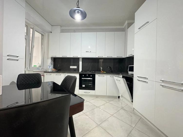 Apartament cu 2 camere decomandat în Colentina