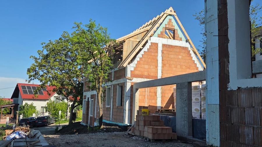 Duplex cu 5 camere cu Canalizare în Gheorghieni