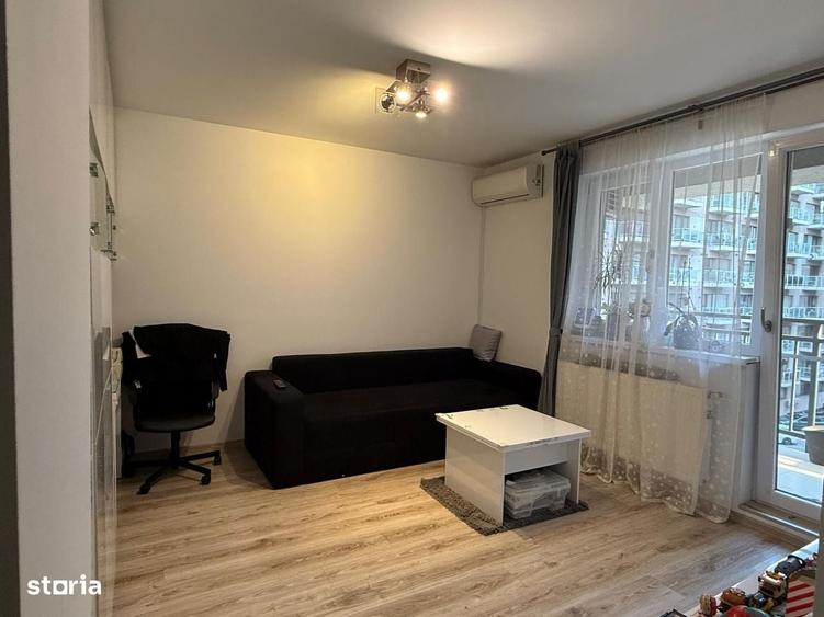 Apartament cu 2 camere decomandat în Titan