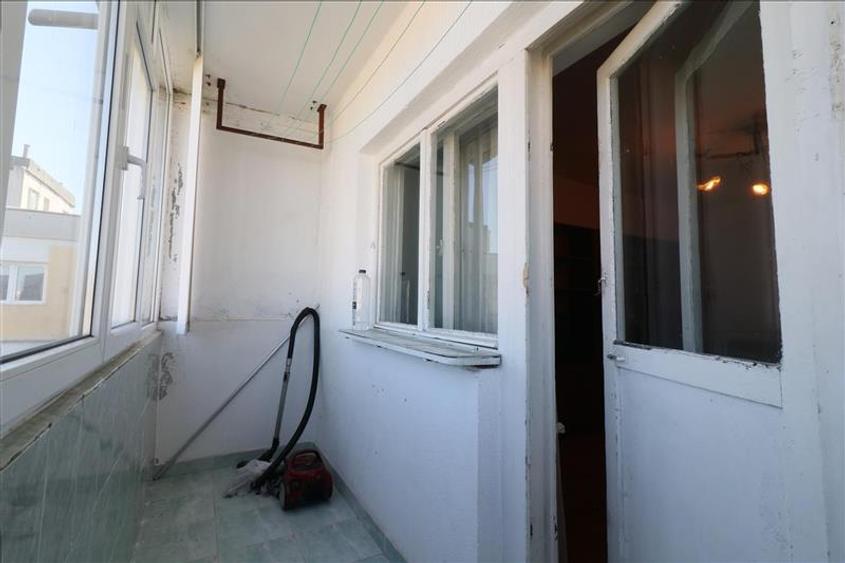 Apartament cu 3 camere decomandat în Hala Centrală