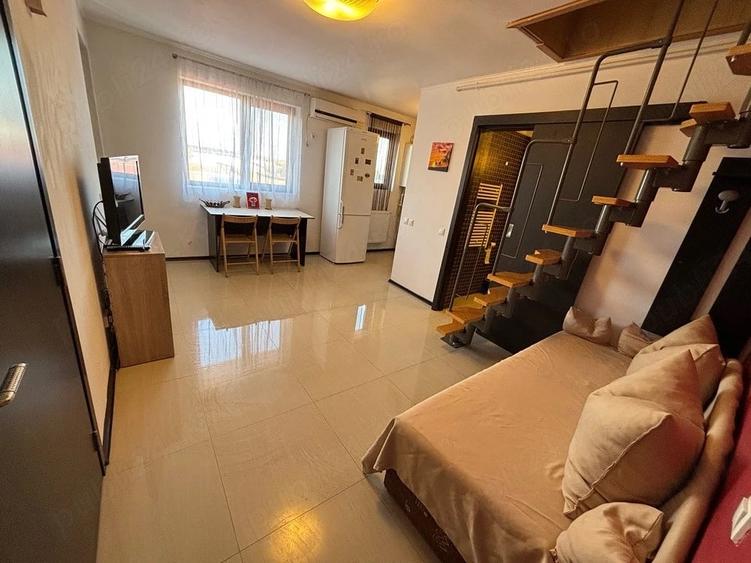 Apartament cu 3 camere semidecomandat în Central