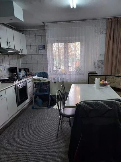 Apartament cu 2 camere decomandat, mobilat în Zorilor