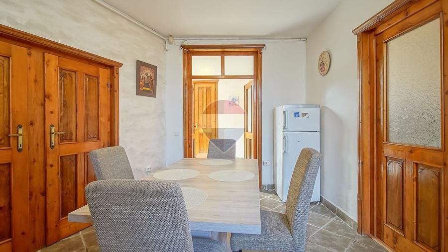 Apartament cu 2 camere decomandat în Centrul Istoric