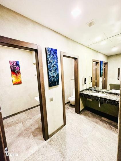 Spațiu comercial, de 200 mp, în Central