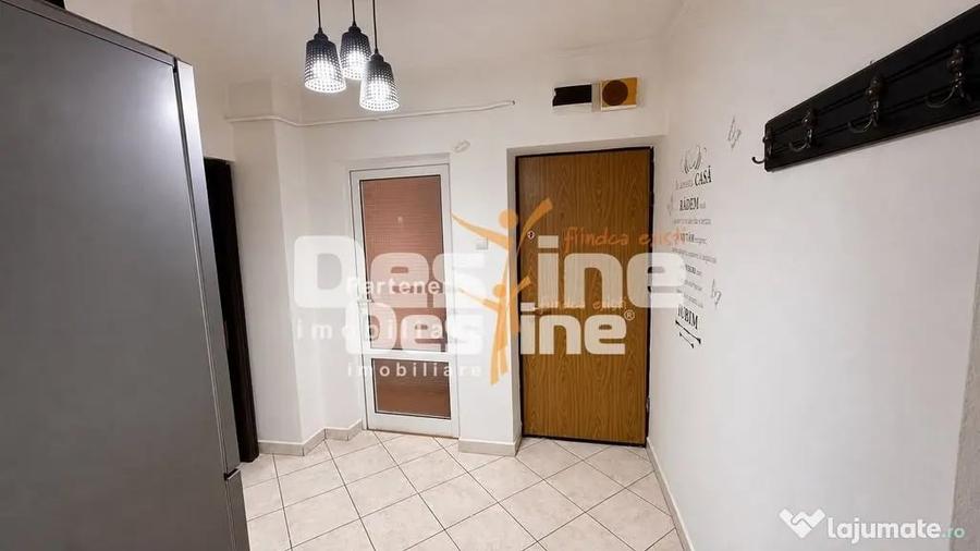 Apartament cu 3 camere semidecomandat în Donici