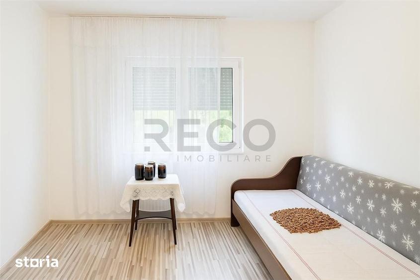 Apartament cu 4 camere decomandat în Nufărul