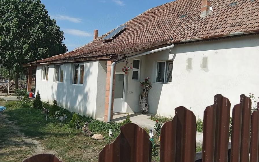 Casă cu Teren 1000 Mp în Otelec