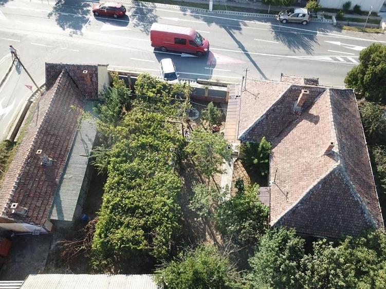 Casă cu Teren 2300 Mp în Ciumeghiu