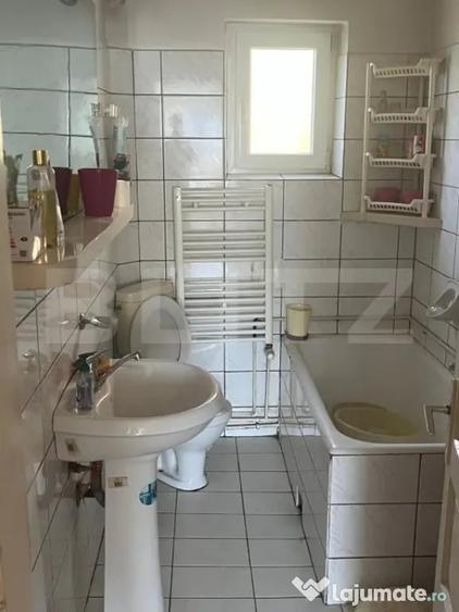 Casă cu 3 camere cu Teren 461 Mp în Central