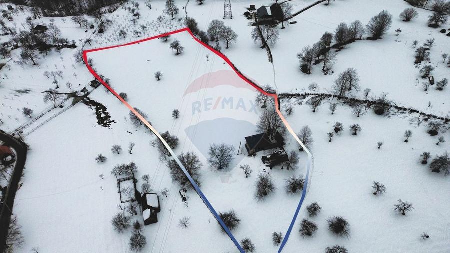 Teren Construcții intravilan de 826 mp, în Central