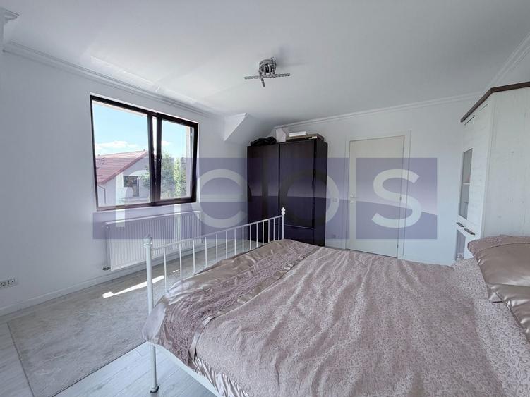 Duplex cu 4 camere cu Canalizare în Central