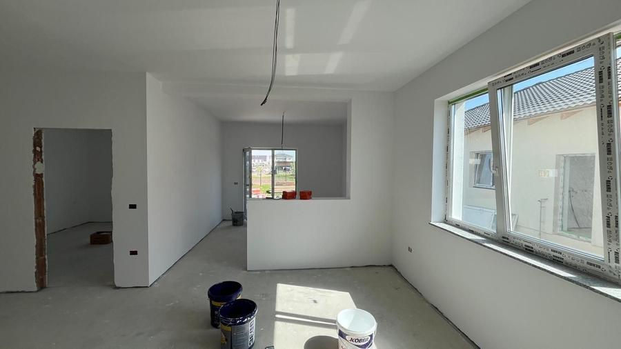 Duplex cu 3 camere cu Canalizare în Moșnița Nouă