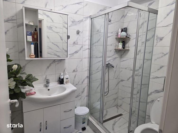 Apartament cu 3 camere, mobilat în Orizont