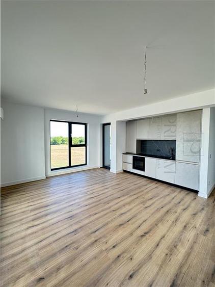 Apartament cu 2 camere semidecomandat în Torontalului