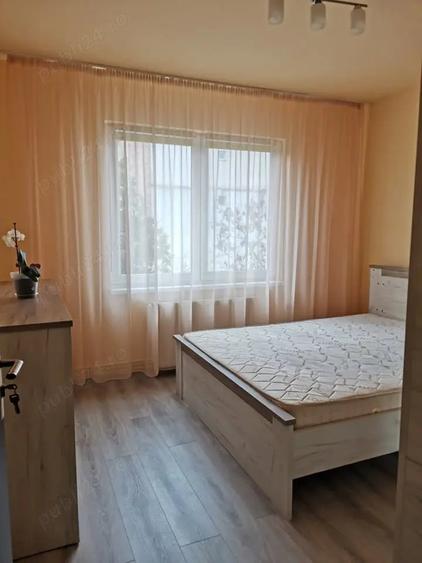 Apartament cu 2 camere decomandat în Pandurilor