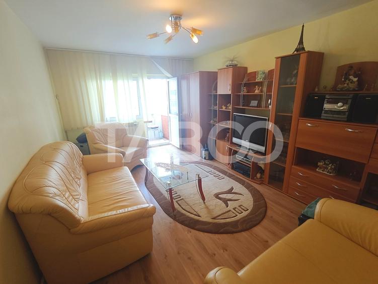 Apartament cu 4 camere decomandat, mobilat în Turnișor