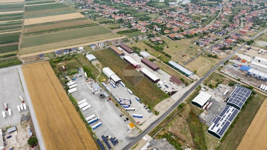 Spațiu industrial, de 3,300 mp, în Exterior Vest