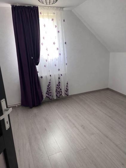 Casă individuală cu 3 camere cu Canalizare în Valea Rece