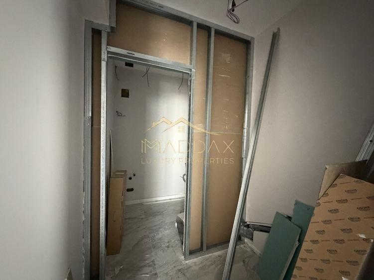 Spațiu comercial, de 396.60000610352 mp, în Grozăvești