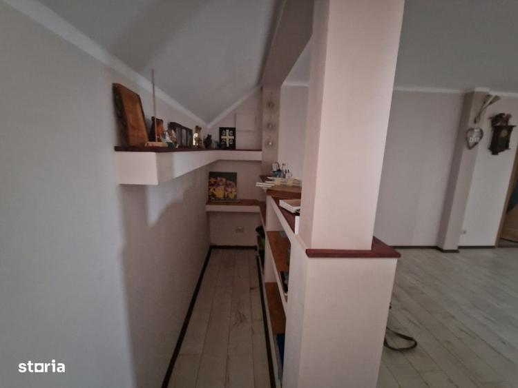 Casă cu 4 camere cu Teren 1500 Mp în Bazoș