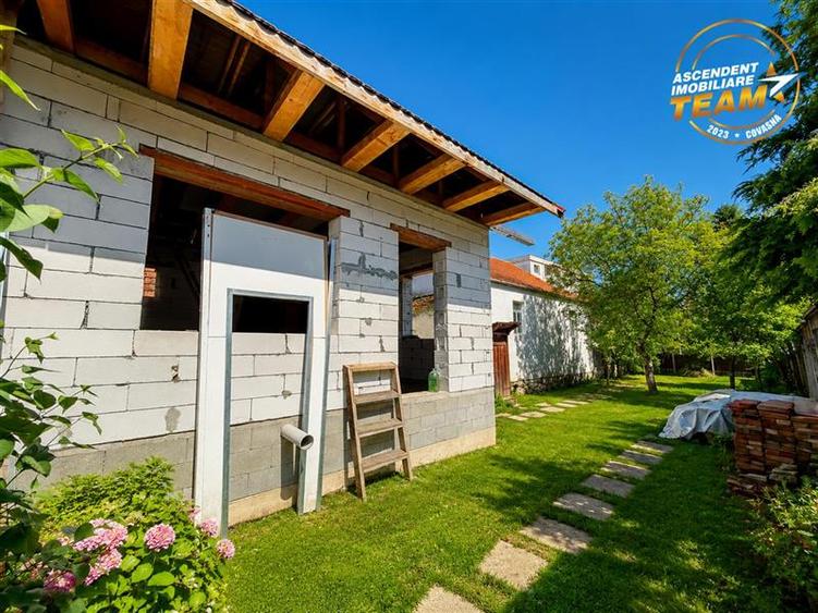 Casă individuală cu 3 camere cu Teren 512 Mp în Semicentral