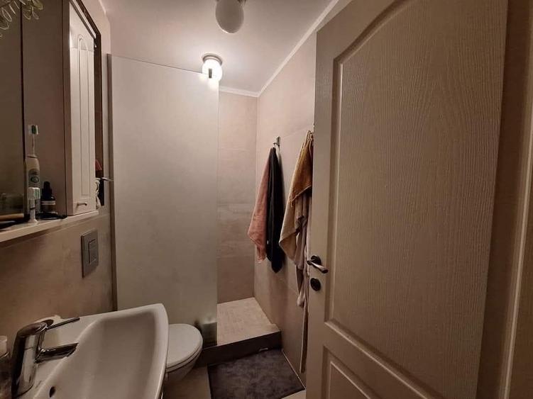 Garsonieră nedecomandată în Titan