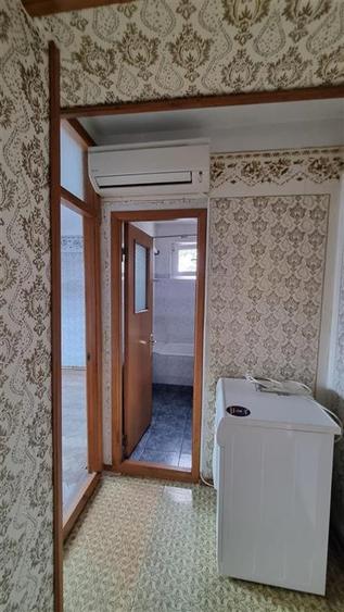 Apartament cu 3 camere decomandat în Călărași