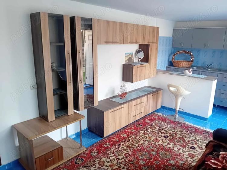 Casă cu 6 camere în Sărata