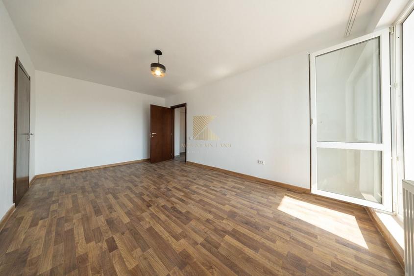 Apartament cu 3 camere semidecomandat în Gării