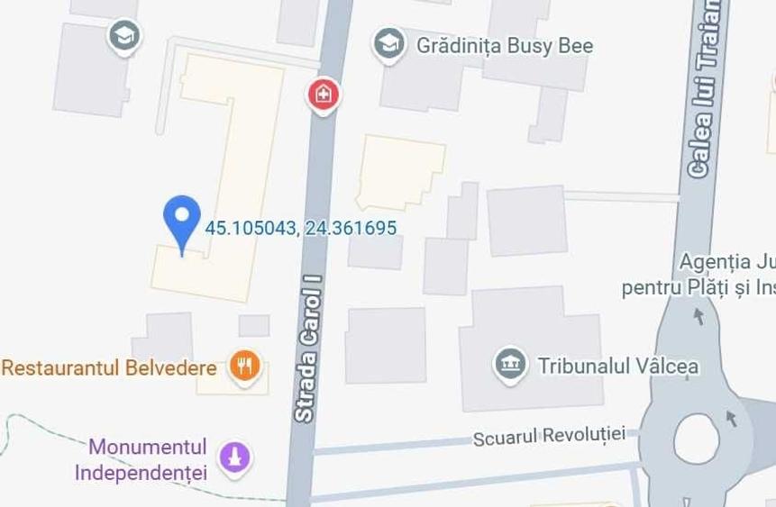 Apartament cu 3 camere semidecomandat în Central