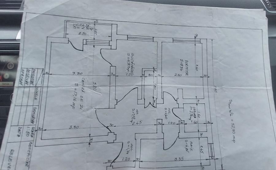 Apartament cu 2 camere decomandat în Central
