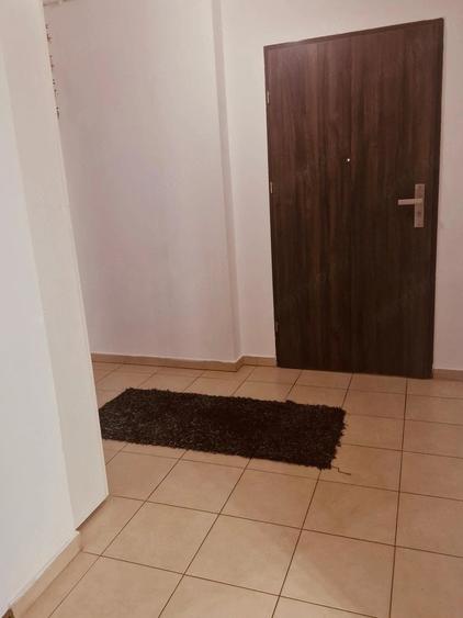 Soarelui. 3 camere. Decomandat. Mobilat si utilat. Terasa mare - 1