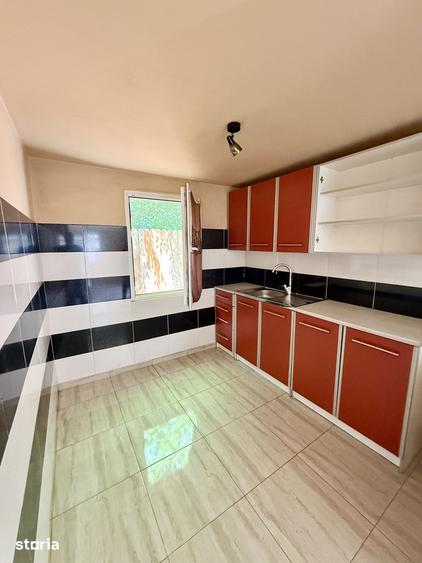 Casă cu 3 camere cu Teren 300 Mp în Chercea