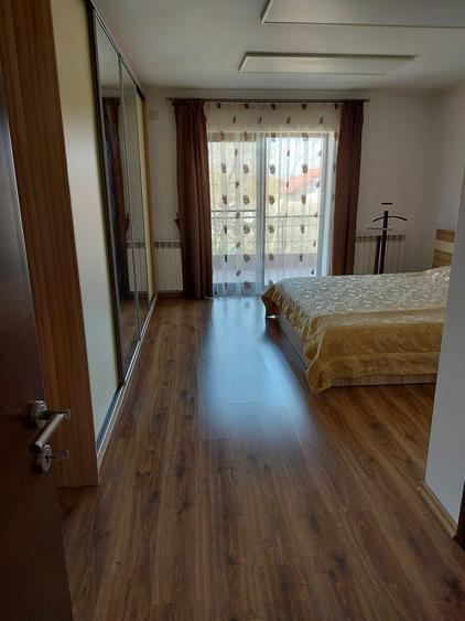 Casă individuală cu 5 camere cu Canalizare în Cumpăna